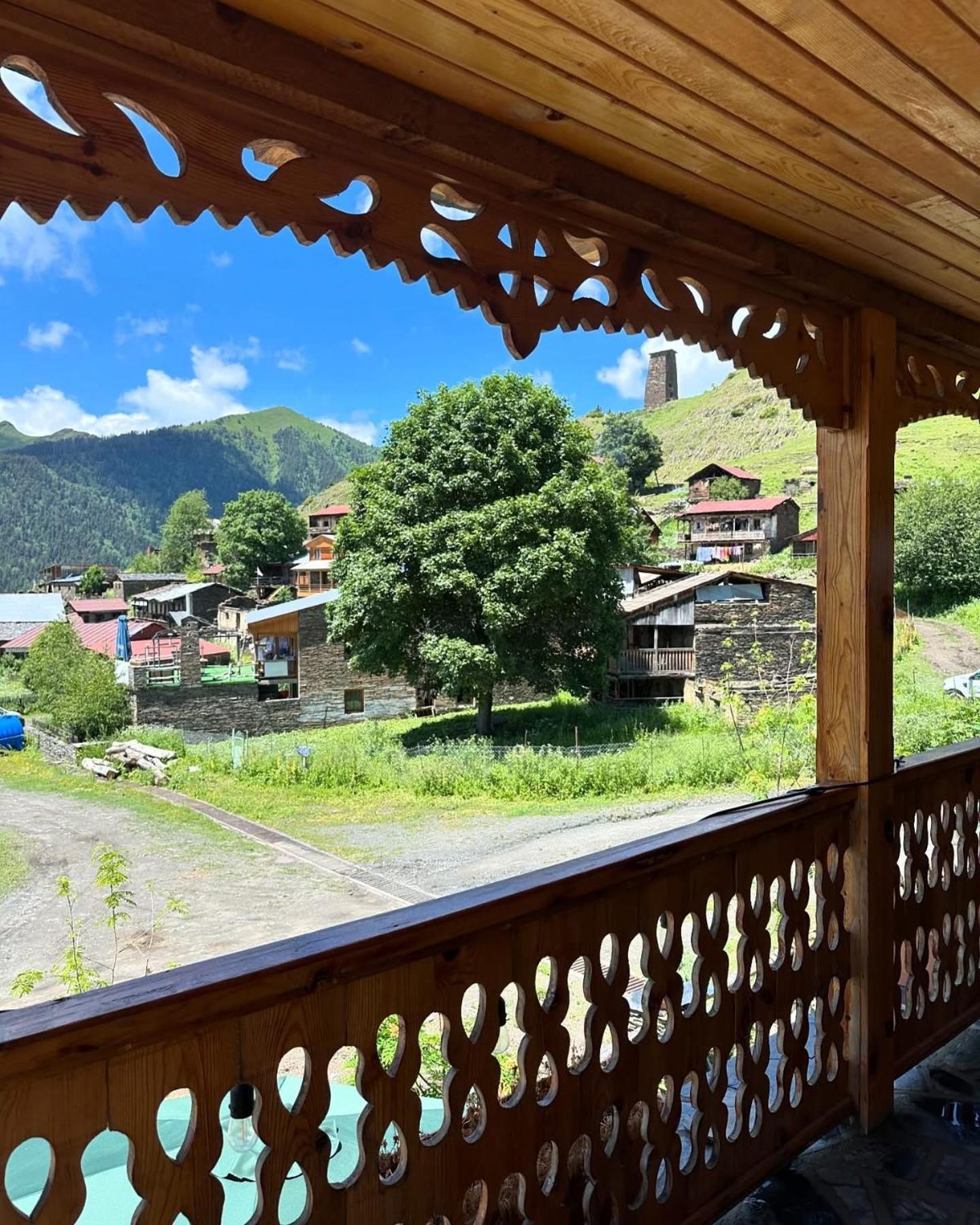 Guesthouse Lasharai Omalo Ngoại thất bức ảnh